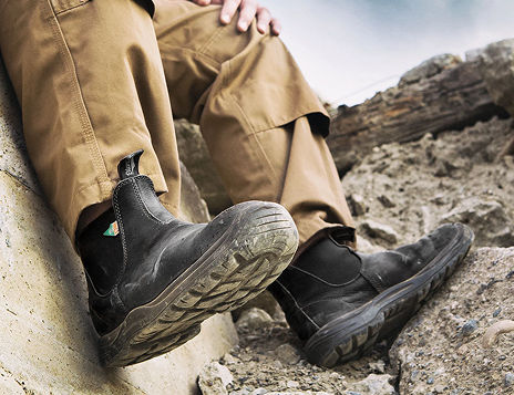 blundstone work boots